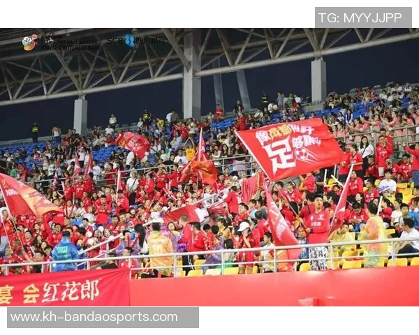 广州足球队意识变革引发热议探讨新时期足球发展路径与挑战