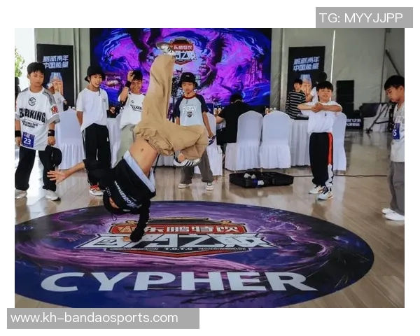 深圳街舞队展现力量与激情引领街舞运动新风潮