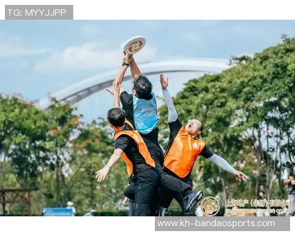 实时新闻上海飞盘队在极限运动联赛中的默契配合与战术分析